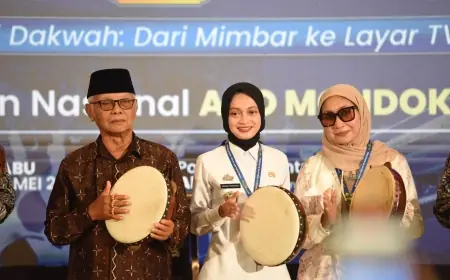 Mbak Wali Bersama Para Kyai dan Ibu Nyai di Jawa Timur Buka Gerakan Nasional Ayo Mondok
