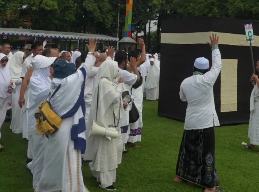 Keberangkatan 1.012 CJH Asal Jombang ke Tanah Suci Terkendala Penerbitan Visa