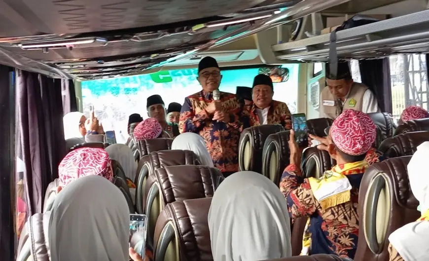 Terbagi Jadi Tiga Kloter, 752 CJH Kabupaten Blitar Terbang Lebih Awal