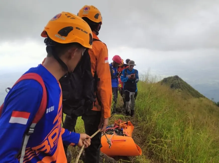 Butuh 4 Hari, Akhirnya Jenazah Pendaki Gunung Saeng Bondowoso Berhasil Dievakuasi
