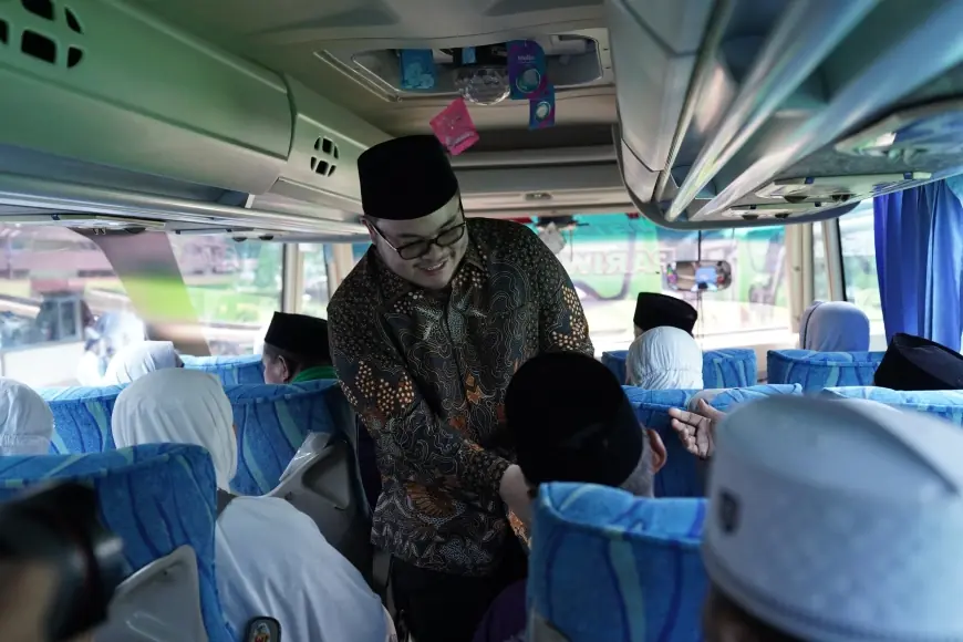 Lepas Keberangkatan Jamaah Haji Asal Kediri, Ini Permintaan Mas Dhito