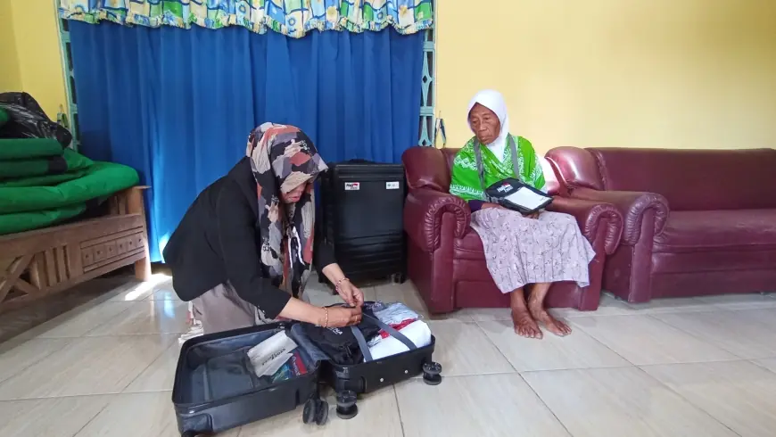 Berusia Hampir 1 Abad, Calon Haji Tertua Asal Blitar Berangkat setelah 55 Tahun Menabung