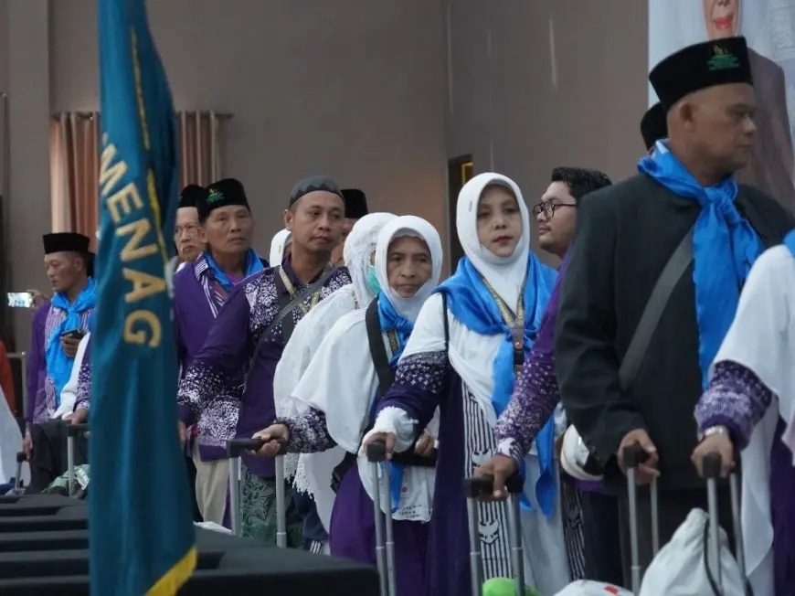 5.691 Jemaah Haji Embarkasi Surabaya Diberangkatkan ke Tanah Suci