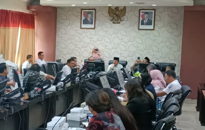 Praktik Penahanan Ijazah oleh Pengusaha di Nganjuk Berakhir Damai di DPRD