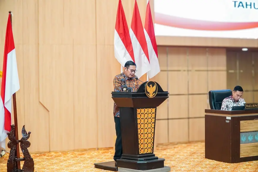 Bupati Lamongan Sampaikan Raperda Pertanggungjawaban APBD 2024, SILPA Capai Rp 38,55 Miliar
