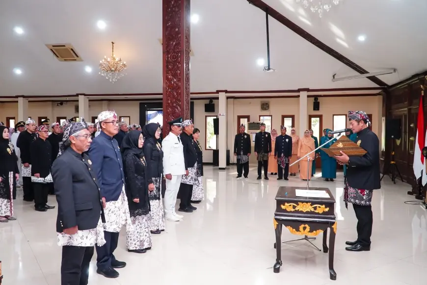 Lantik 96 Pejabat Pemkab Lamongan, Pak Yes Tekankan Efektivitas Anggaran