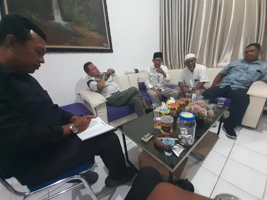 Datangi DPRD Nganjuk, Warga Kelurahan Kramat Desak Tertibkan Kabel Fiber Optik Ilegal