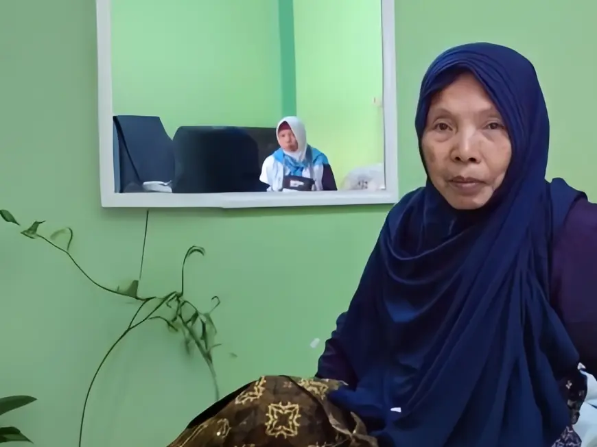 Keterbatasan Fisik Tidak Batasi Muayatur Rohmah Berangkat ke Tanah Suci