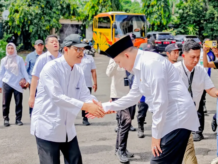 Terima Kunjungan Mensos, Bupati Pasuruan Siapkan Guru dan Gedung Sekolah Rakyat