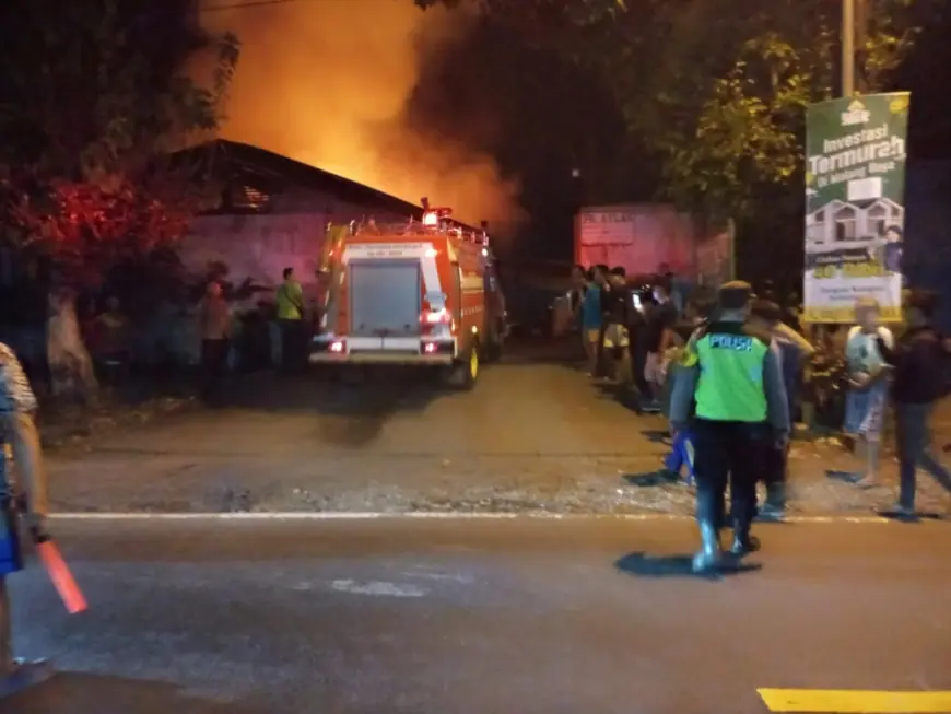 Gudang Beserta 100 Ton Cengkeh Terbakar, PR Atlas Malang Rugi Puluhan Miliar