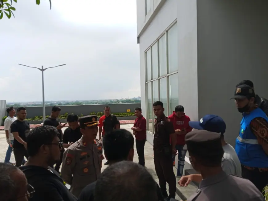 Tragis! ART di Gresik Tewas setelah Lompat dari Lantai 30 Gedung Apartemen, Tulis Surat: 'Capek Menjalani Hidup'