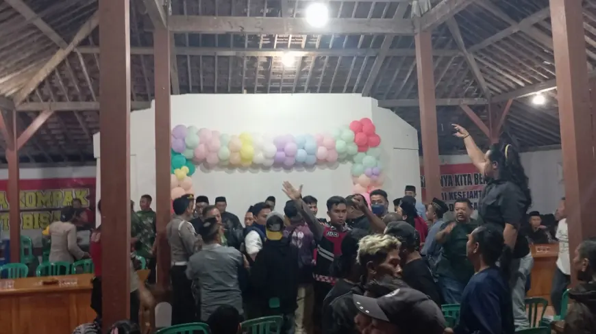 Lakukan Poligami, Warga Desa Sanankulon Tuntut Kasi Pemerintahan Mundur Dari Jabatannya