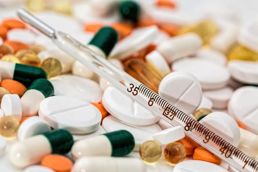 Waspada!  Bahaya yang Mengintai di Balik Konsumsi Antibiotik tanpa Resep Dokter