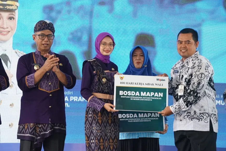 Tingkatkan Kualitas Pendidikan Kota Kediri, Mbak Wali Hadirkan BOSDA