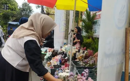Diburu saat Wisuda, Bisnis Buket Bunga di Malang Raup Cuan Besar
