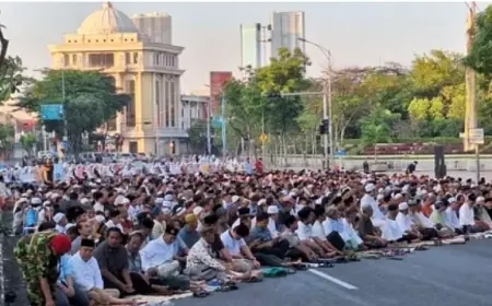 Salat Iduladha di Jantung Surabaya: Menghidupkan Semangat Pengorbanan Nabi Ibrahim