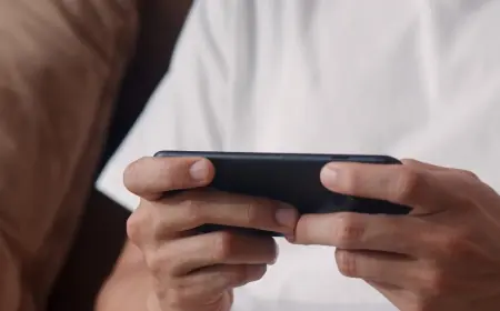 64 Persen Traffic Web Global Berasal dari Smartphone