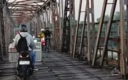 Warisan Belanda Jadi Cerita Mistis, Jembatan Cincin Terlantar di Perbatasan Tuban–Lamongan