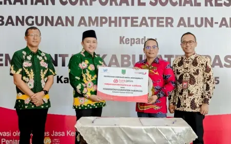 Bupati Pasuruan Terima CSR Bank Jatim Berupa Pembangunan Gapura Tosari dan Amphiteater Alun-Alun