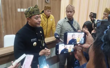 Gus Haris Minta Semua Pihak Ikut Awasi Ranjau Paku di Area Gunung Bromo