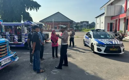Polisi Larang Kereta Kelinci Beroperasi di Jalan Raya Kota Blitar