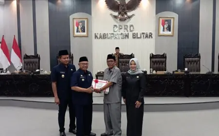 DPRD Kabupaten Blitar Gelar Rapat Paripurna Penyampaian Penjelasan Bupati terhadap Raperda Pertanggungjawaban APBD 2024