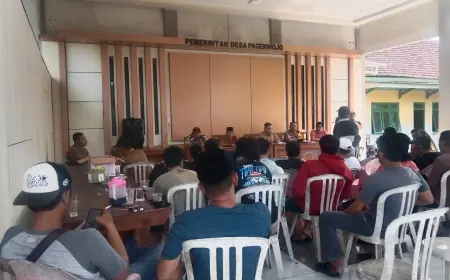 Buntut Proyek Rabat Beton, Kantor Desa Pagerwojo Jombang Didemo Warga
