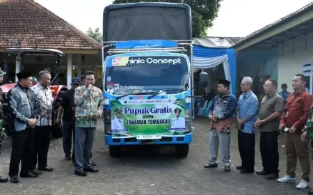 DPKP Mitigasi Risiko Penyaluran Pupuk Gratis Petani Tembakau di Bondowoso