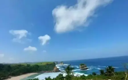 Pantai Pudak dan Songgo Langit, Destinasi Hits Baru di Blitar Selatan