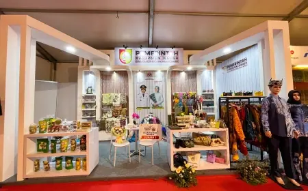Jember Sabet Juara 1 Desain Stand Terbaik dalam Pameran Batik Festival di Bojonegoro