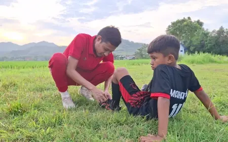 'Jalan Sunyi' Evan Dimas, Mantan Pemain Timnas yang Kini Melatih SSB di Desa
