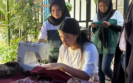 Bawa Oleh-oleh Eco-Bag: Mahasiswa Thailand Belajar Jahit Bareng UMKM di KBA Kampoeng Oase Ondomohen