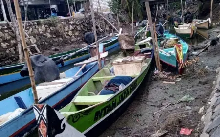 Akses Nelayan Ikan di Desa Gumeng Gresik Terancam Terputus Akibat Pendangkalan Sungai