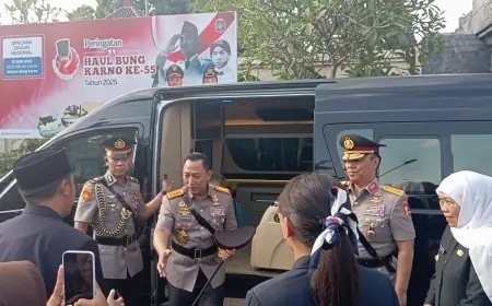 Kapolri Ziarah ke Makam Bung Karno Jelang Hari Bhayangkara
