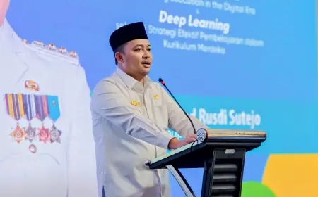 Buka Talkshow Pembelajaran Digital dan Deep Learning, Mas Rusdi Ajak Guru Manfaatkan Teknologi demi Pendidikan Berkualitas