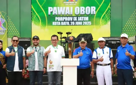 Pemkab Malang Serahkan Estafet Api Porprov Jatim 2025 ke Kota Batu