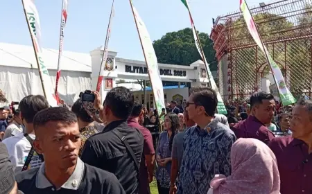 Alun-Alun Kota Blitar Ditutup Sementara, Akibat Rumput Rusak Pasca Event Bazar Blitar Djadoel