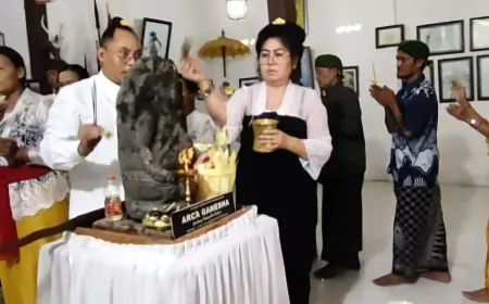 Penyucian Arca Ganesha di Situs nDalem Pojok Kediri, Dipimpin Resi Agung dari Bali pada Awal Syuro