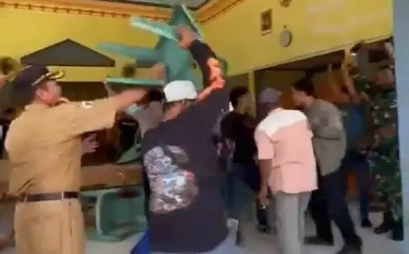 Mobil Siaga Desa Sulit Dipinjam, Warga di Gresik Mengamuk hingga Lempar Kursi