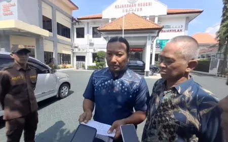 Diduga Ada Pungli PTSL, Warga Kedungdowo Datangi Kejari Nganjuk