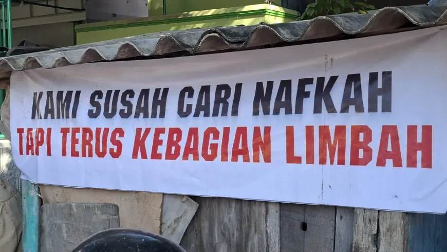 Keluhan Polusi PT PON Membuat Mata Warga Lumpur Gresik Perih