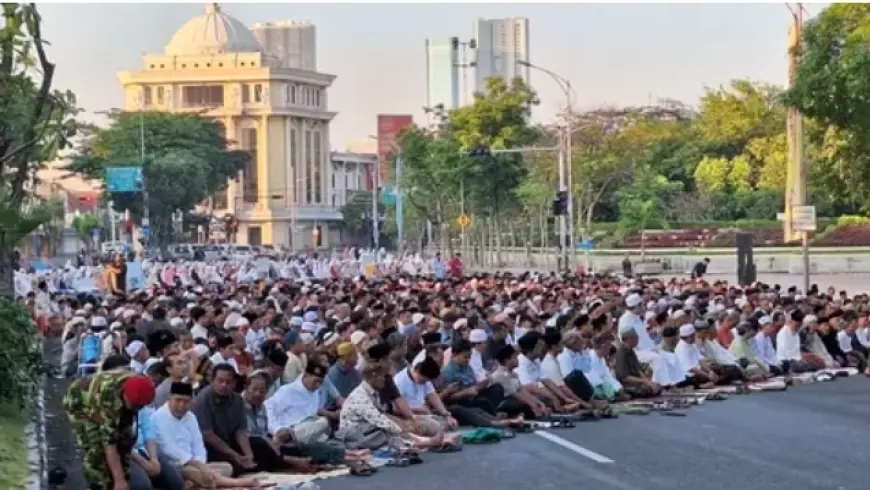 Salat Iduladha di Jantung Surabaya: Menghidupkan Semangat Pengorbanan Nabi Ibrahim