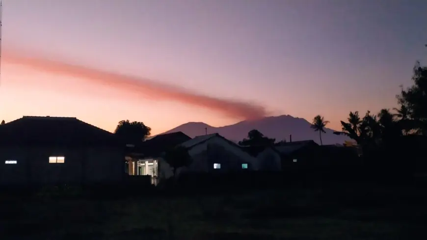Erupsi dan Status Waspada, Pendakian ke Gunung Raung Via Bondowoso Ditutup