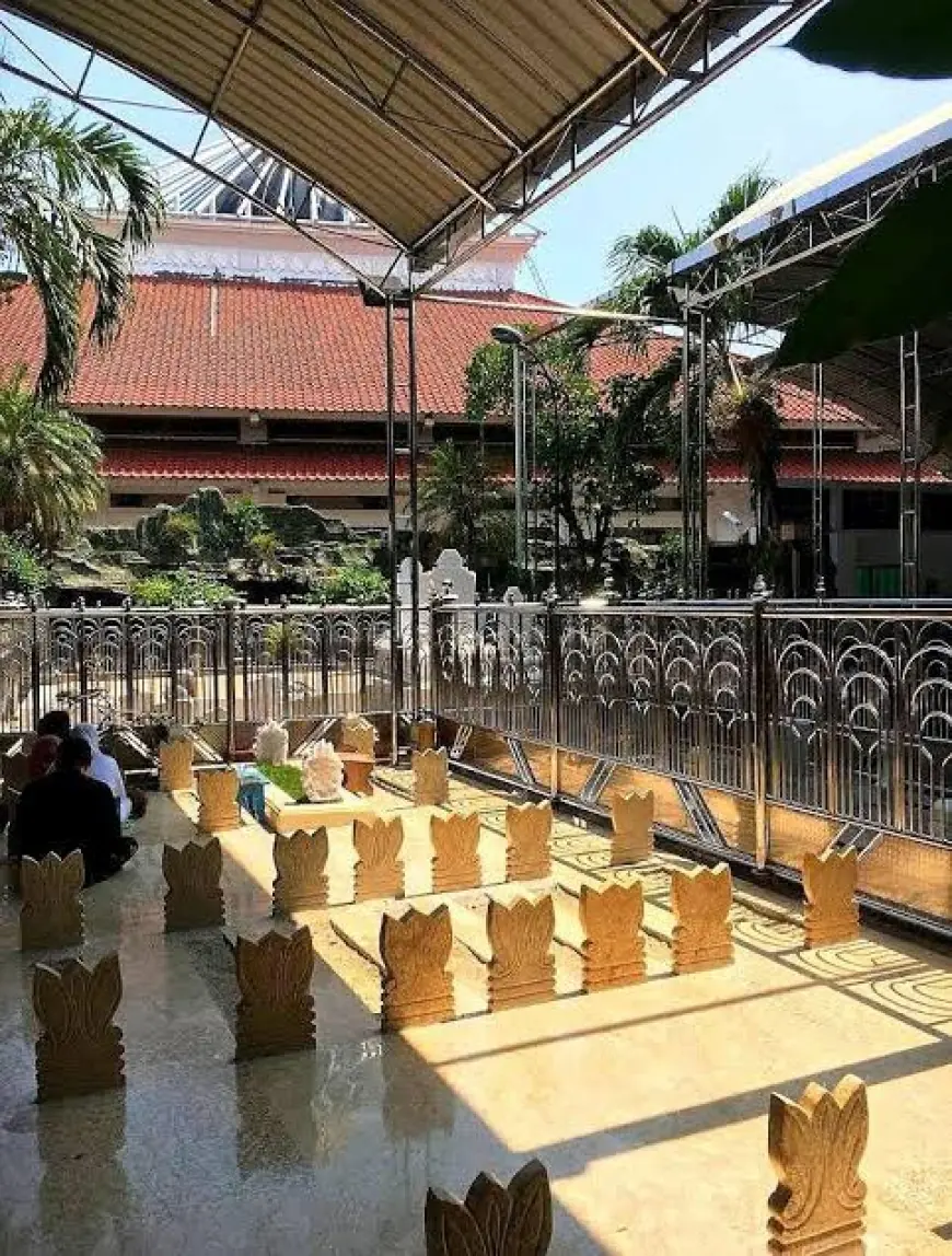 Wisata Religi Sunan Ampel Surabaya: Gabungan antara Iman dan Sejarah