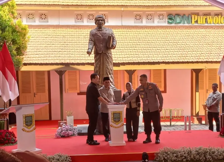 Menteri Kebudayaan Resmikan Galeri Soekarno Kecil di Mojokerto, Minta Generasi Muda Ikuti Jejak Sang Proklamator
