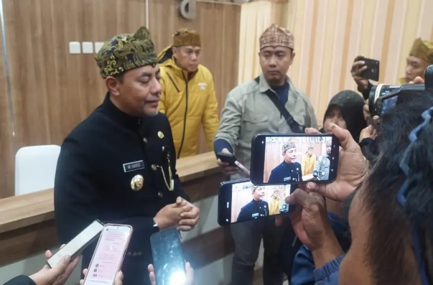 Gus Haris Minta Semua Pihak Ikut Awasi Ranjau Paku di Area Gunung Bromo