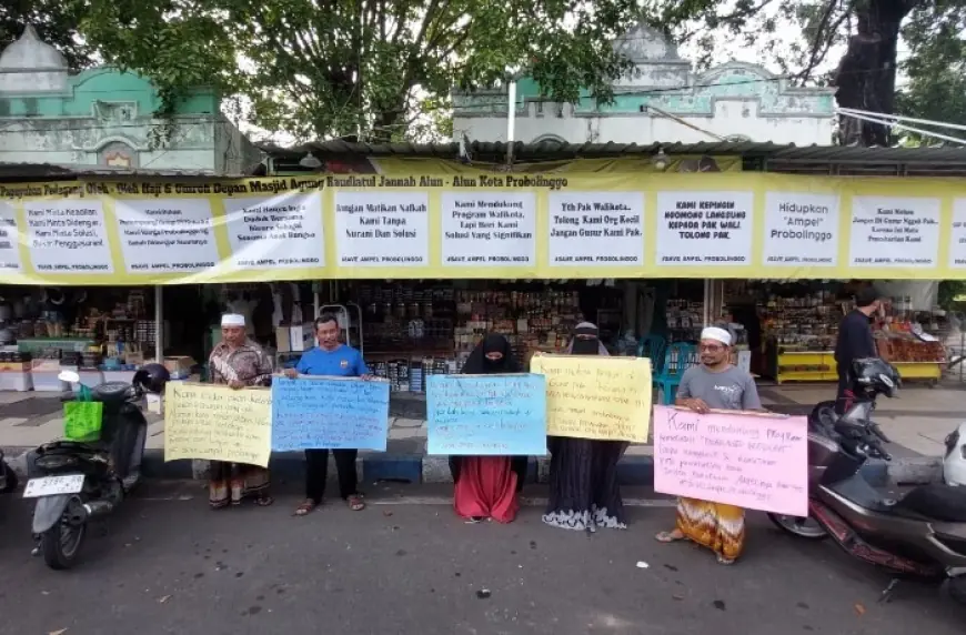 Karena Perbaikan Drainase, Pemkot Probolinggo Minta Toko Oleh-Oleh Haji dan Umrah Segera Pindah
