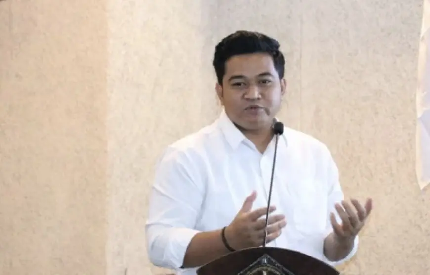 Pembelian Seragam Baru Rp576 Juta, Ketua DPRD Gresik: Itu Sudah Dianggarkan Tahun lalu