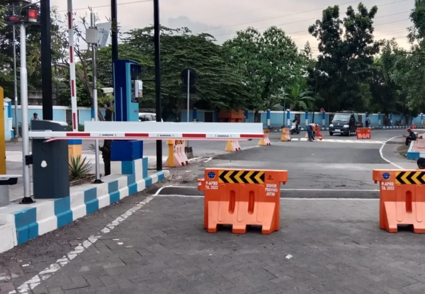 Retribusi Digital Diklaim Efektif Naikkan Ketaatan Bus Masuk Termimal Mojokerto
