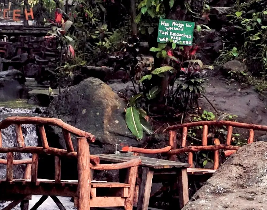 Kopi Keceh di Jabung Tawarkan Sensasi Ngopi di Tengah Sungai, Dikelilingi Empat Coban Eksotis di Malang